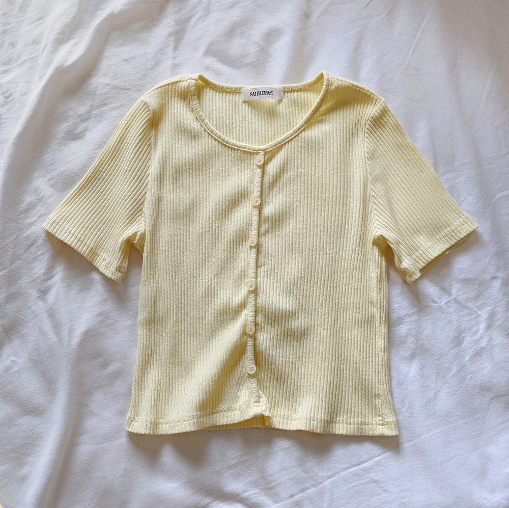 Ribbed Short-sleeve Button Top